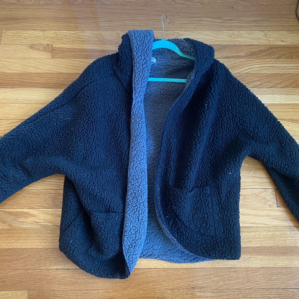 Urban Outfitters Sherpa Jacket - Picture 11 of 11